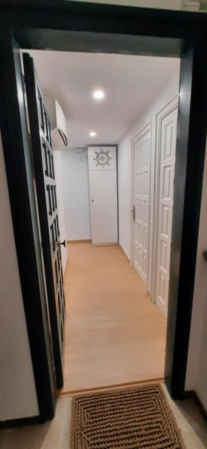 Precioso Apartamento En Primera Linea De Mar L' Escala Esterno foto