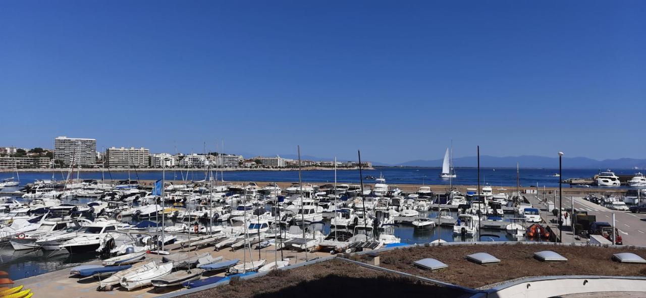 Precioso Apartamento En Primera Linea De Mar L' Escala Esterno foto