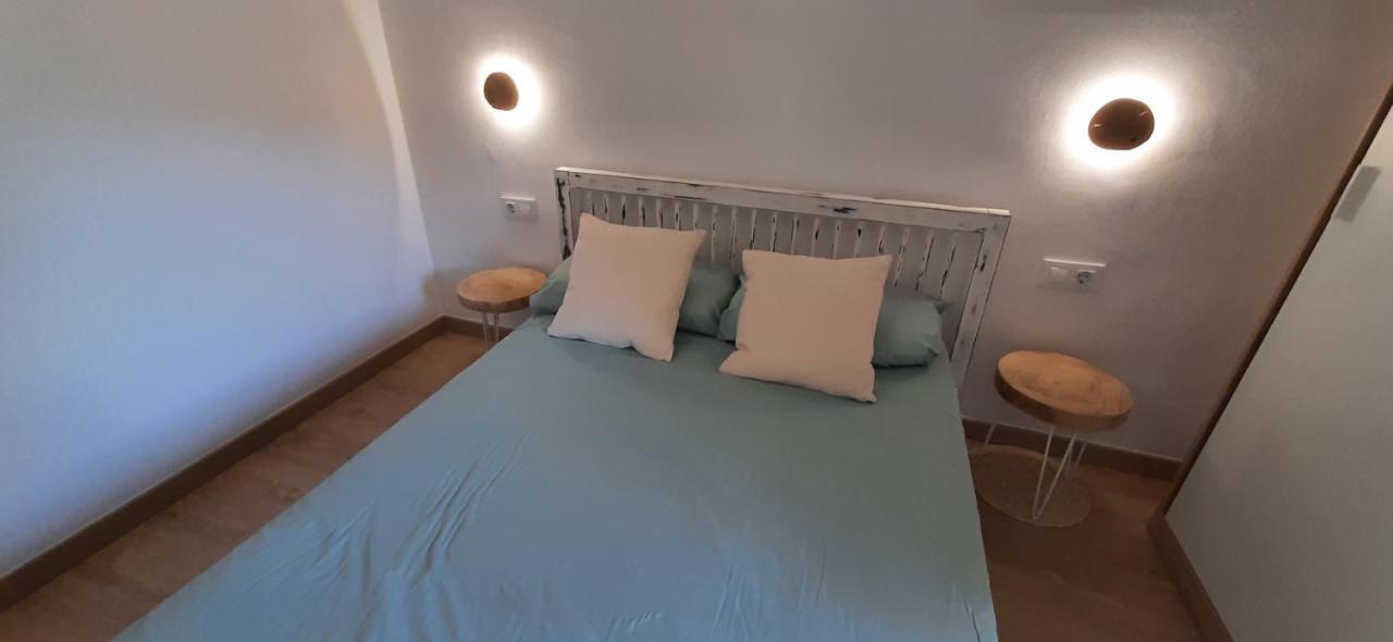 Precioso Apartamento En Primera Linea De Mar L' Escala Esterno foto
