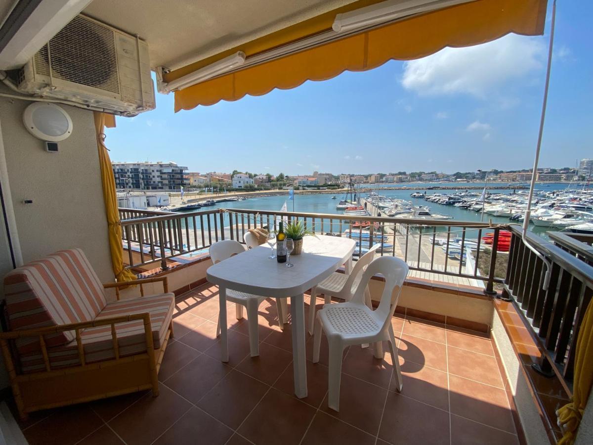 Precioso Apartamento En Primera Linea De Mar L' Escala Esterno foto