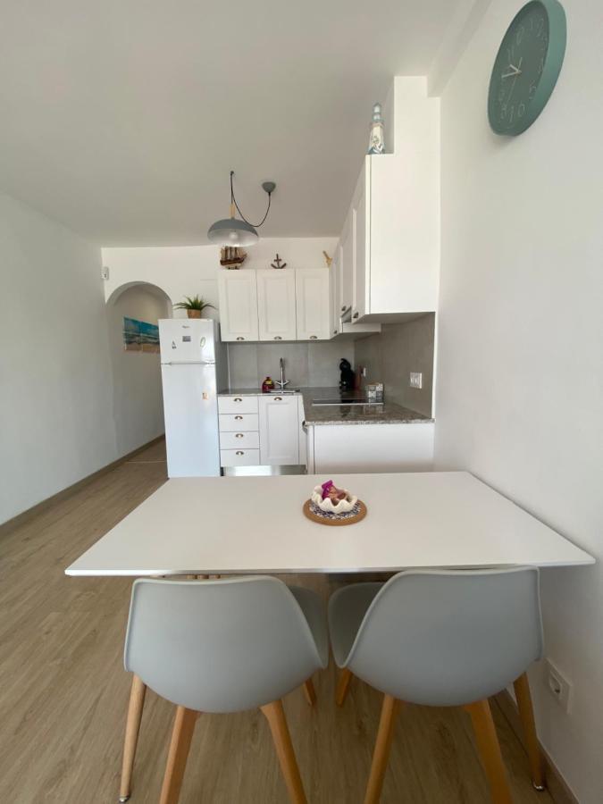 Precioso Apartamento En Primera Linea De Mar L' Escala Esterno foto